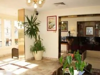 Hotel Le Dauphin 3*
