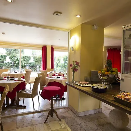 Le Dauphin Hotel